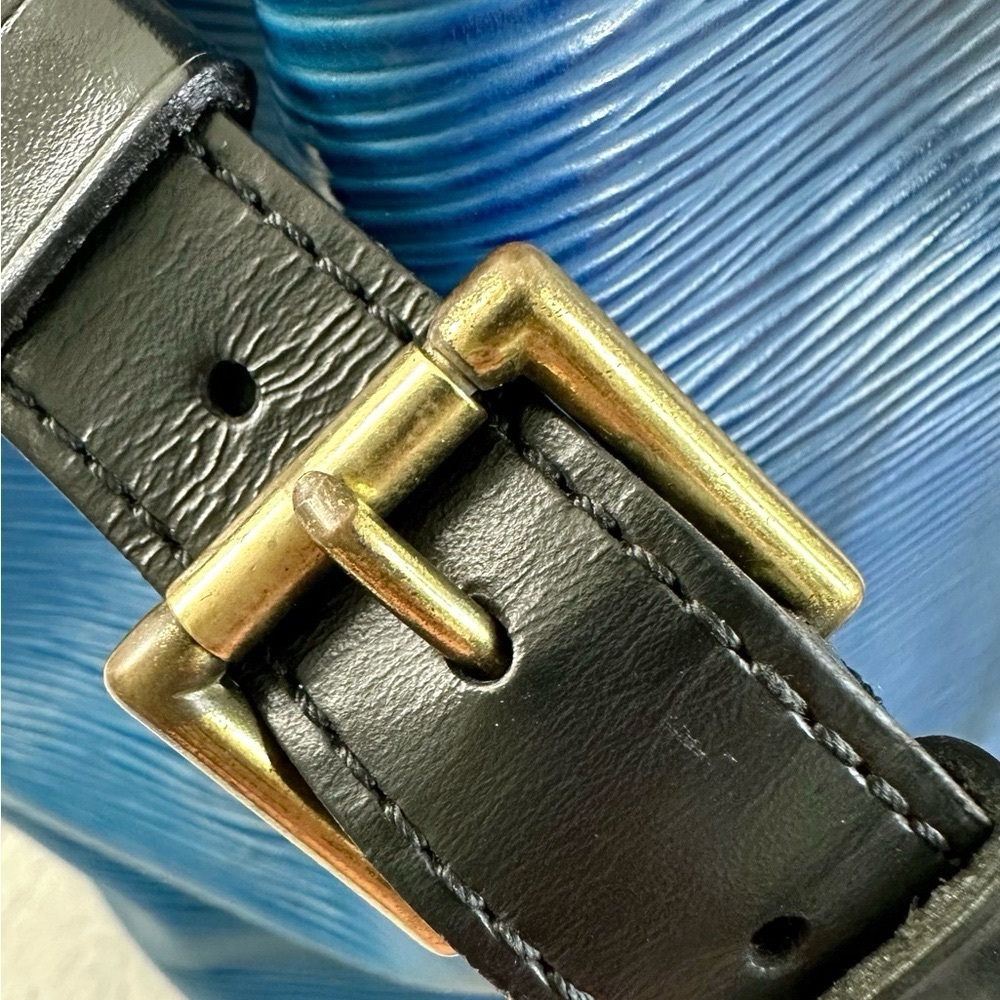 💙Vtg 90s LV Epi Leather Petit Noé Bucket Bag - Picture 13 of 16